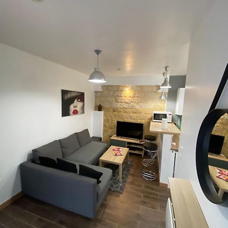 Agreable Appartement In Montmartre Parijs Buitenkant foto