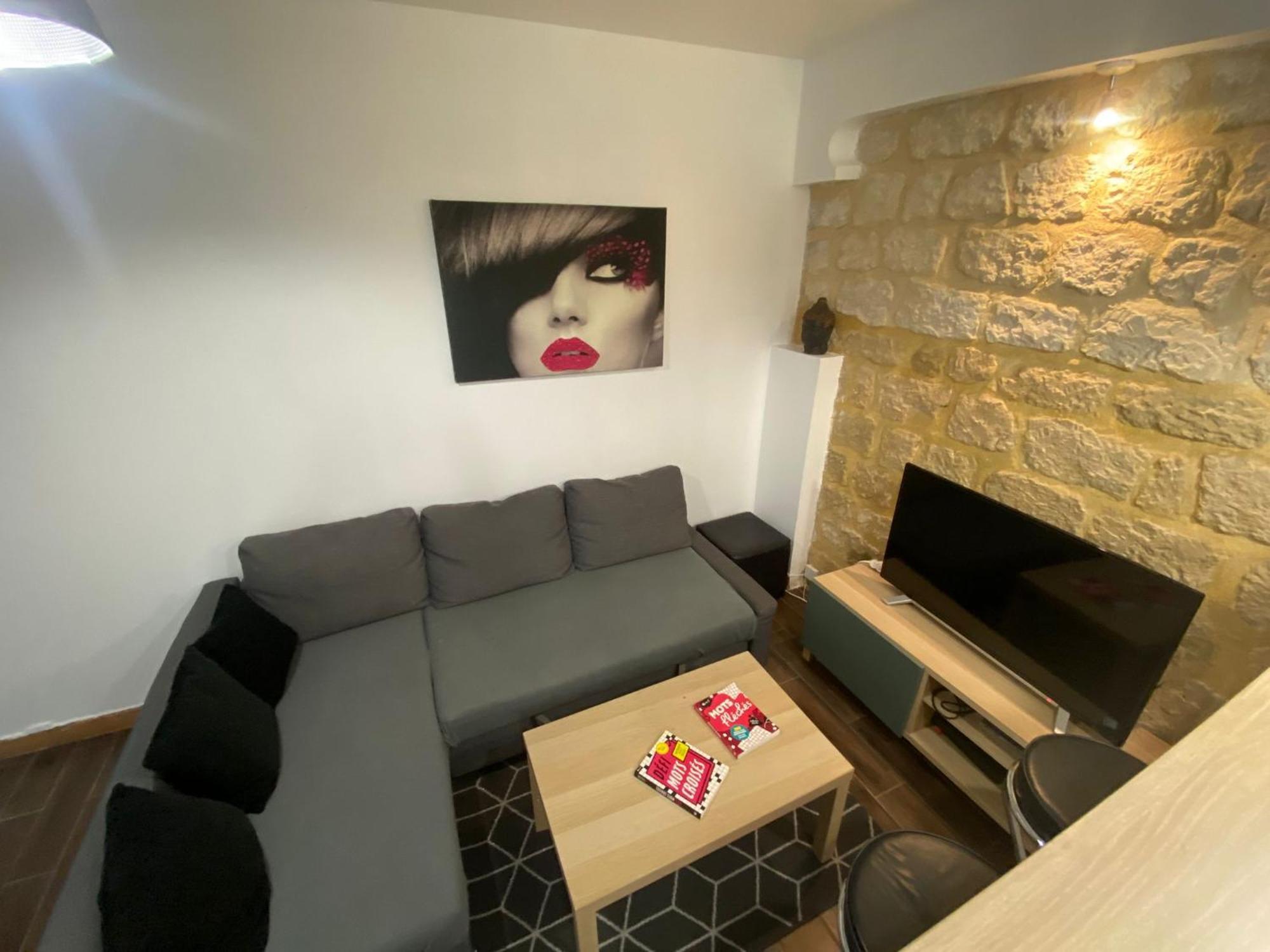 Agreable Appartement In Montmartre Parijs Buitenkant foto